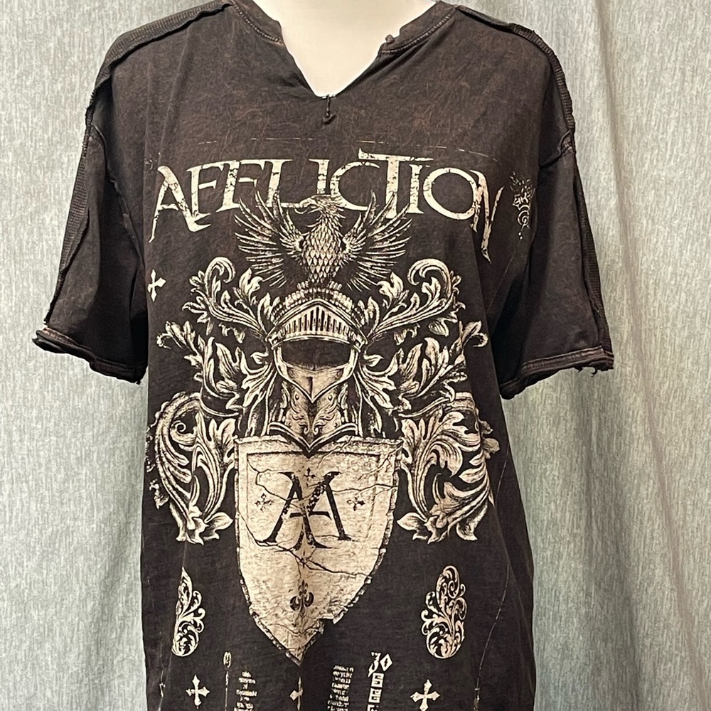 AFFLICTION LIVE FAST T-Shirt. Size Small